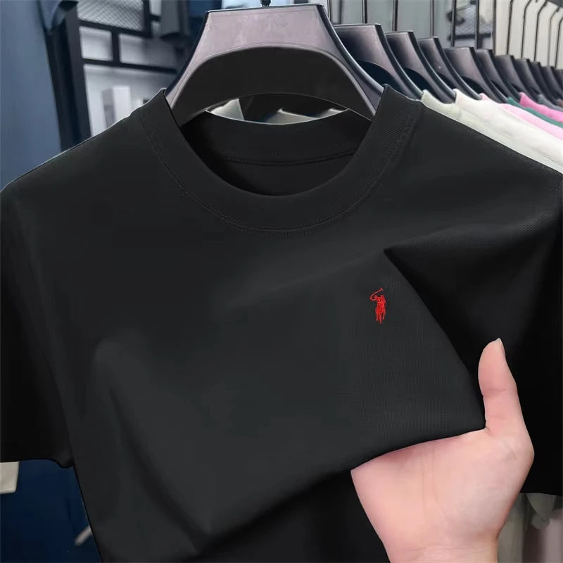 Men's classic pure cotton T-shirt, breathable, soft and comfortable.