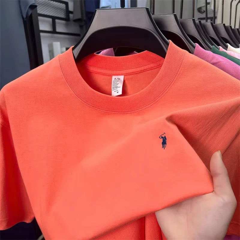 Men's classic pure cotton T-shirt, breathable, soft and comfortable.